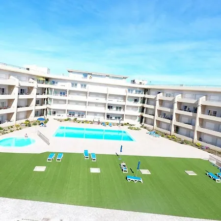 Em Quinta Da Barracuda Apartamento *